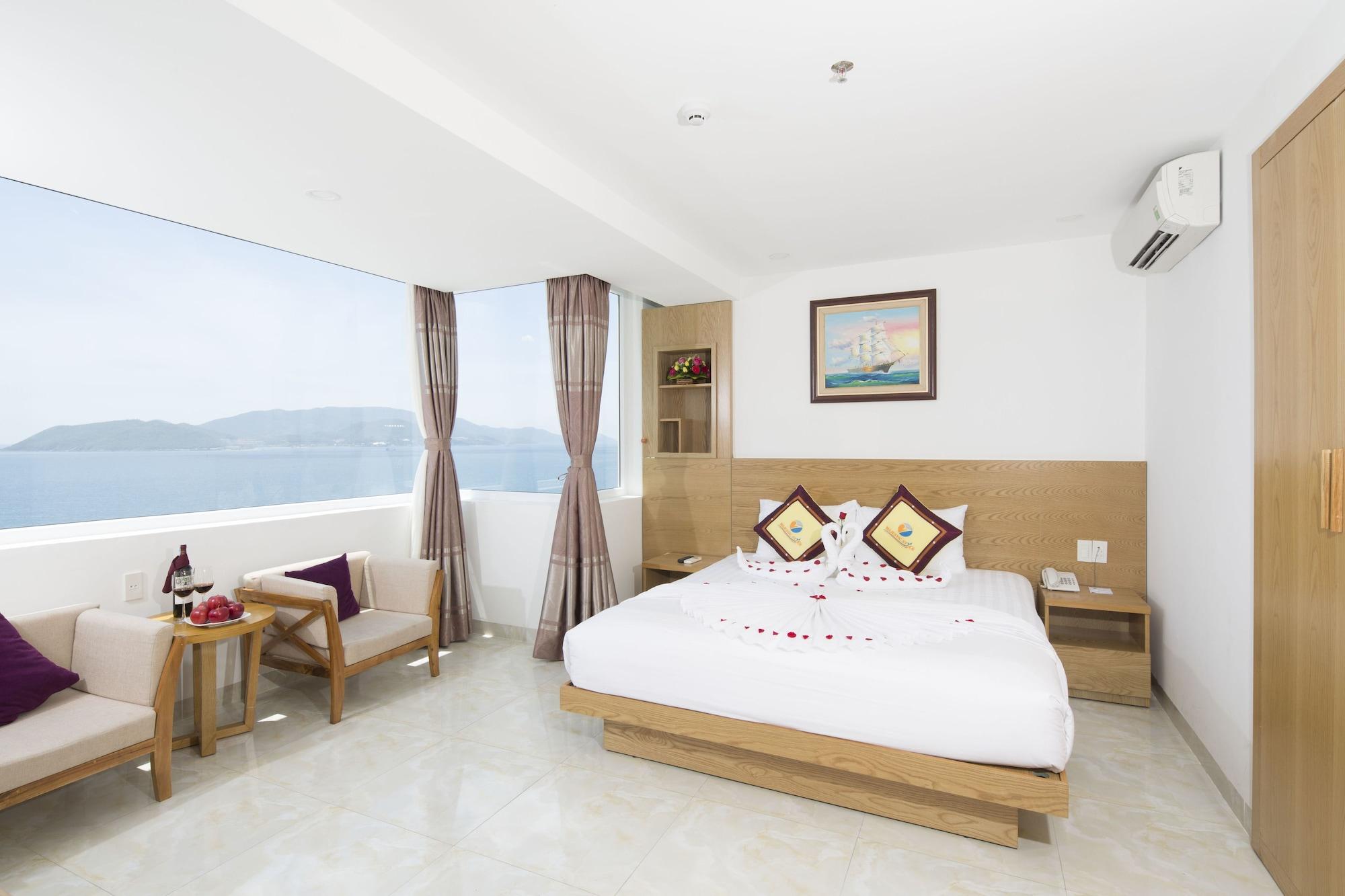Hotel Majestic Star Nha Trang Esterno foto