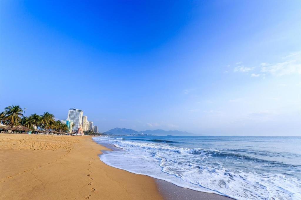 Hotel Majestic Star Nha Trang Esterno foto