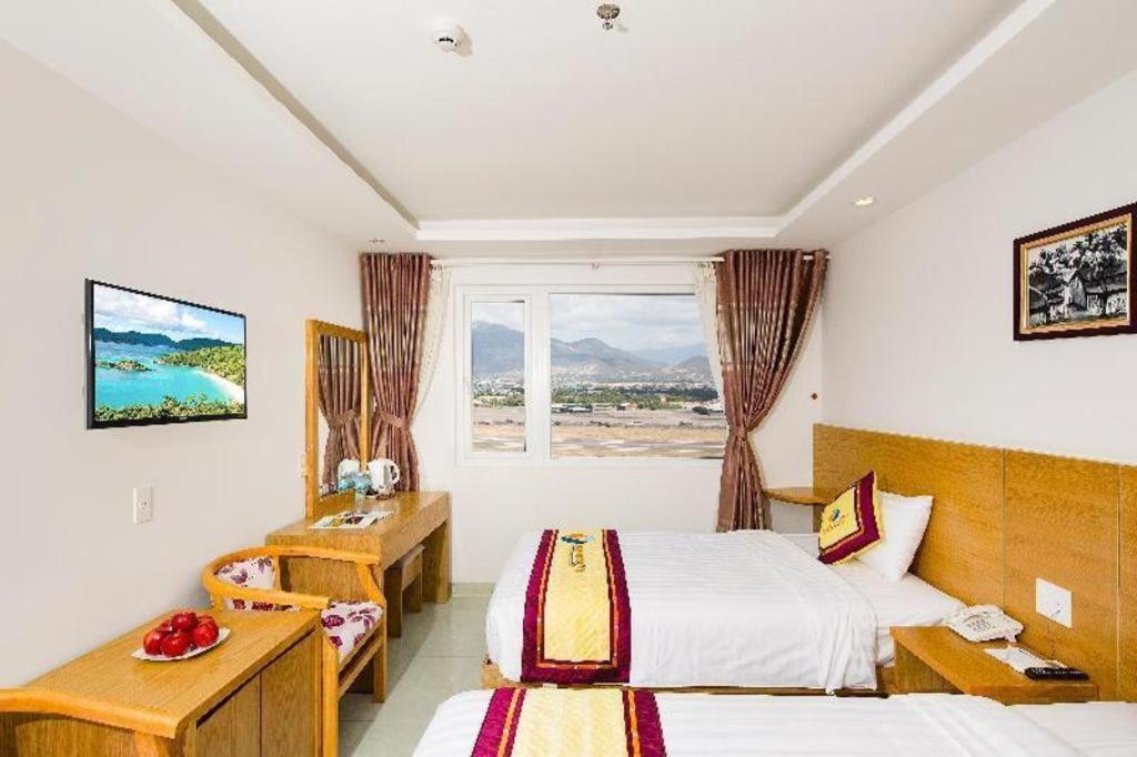 Hotel Majestic Star Nha Trang Esterno foto