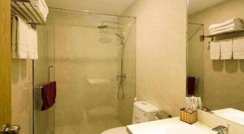 Hotel Majestic Star Nha Trang Esterno foto