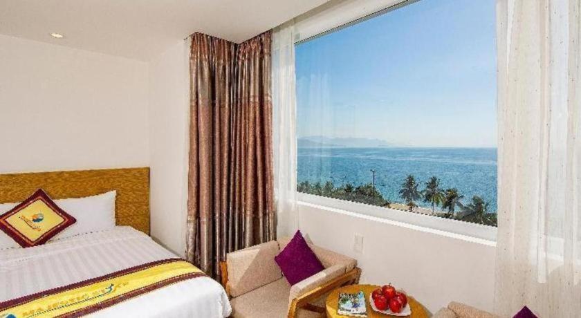 Hotel Majestic Star Nha Trang Esterno foto